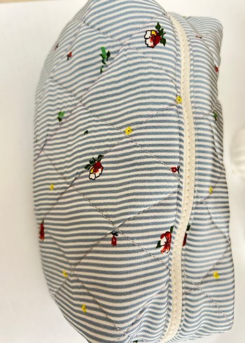 Nakışlı Mavi Çizgili makyaj çantası - Görsel 2