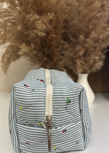 Nakışlı Mavi Çizgili makyaj çantası - Görsel 8