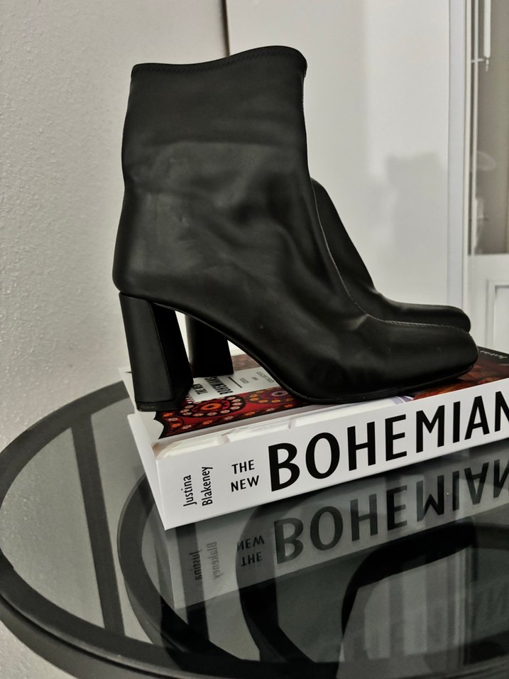 Bershka kalın topuk bot - Görsel 2