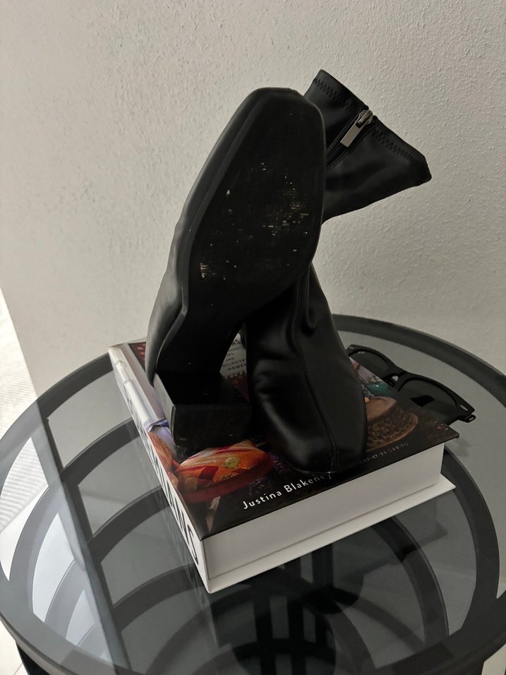 Bershka kalın topuk bot - Görsel 3