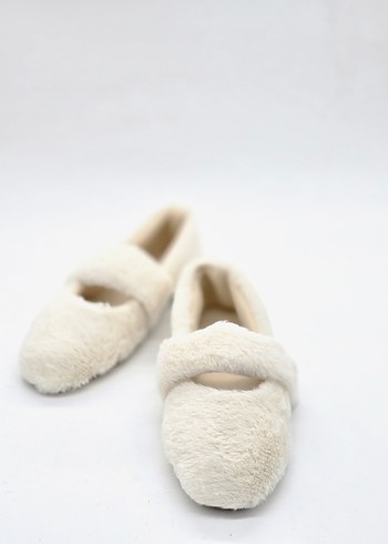 38 Beden LASTİKLİ PELUŞ EV BABETİ