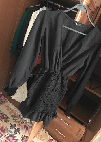 Koton Siyah V Yaka Midi Keten Elbise