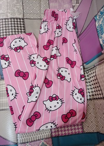 Pembe Hello Kitty Desenli Pijama