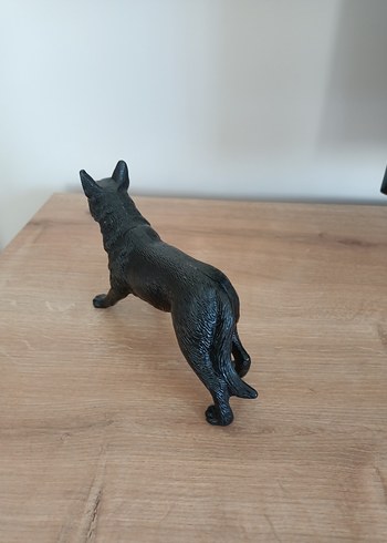 Kara Kurt Figürü Kırmızı Gözlü - Görsel 3