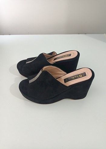 Siyah Süet Kadın Dolgu Topuk Terlik - Görsel 2