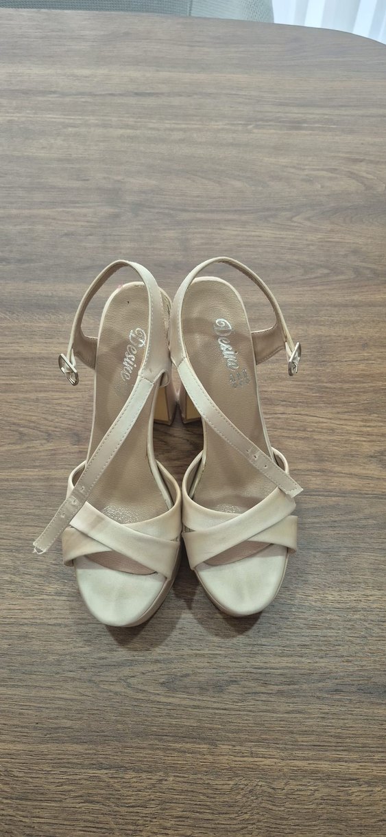 Bej Kadın Platform Topuklu Abiye Ayakkabı bir kere giyildi - Görsel 2