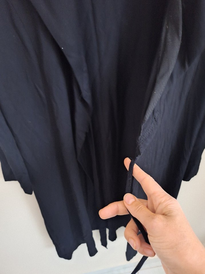 Siyah İşlemeli Kadın Uzun Ceket - Görsel 4