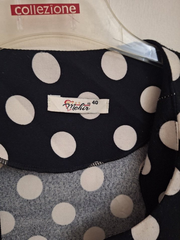 Düğmeli Siyah Puantiyeli Uzun Kadın Kaban - Görsel 5