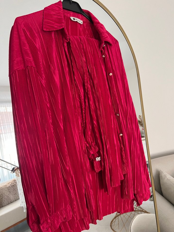 Pembe Uzun Kollu Pilili Kadın Gömlek pantolon takımı - Görsel 2