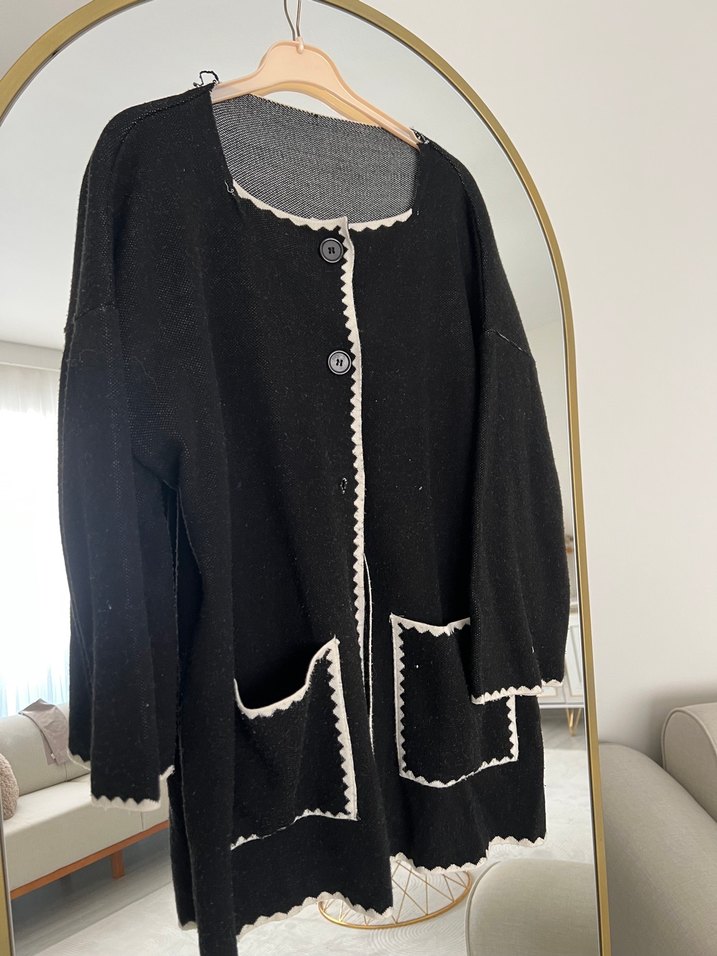 Düğmeli Siyah Midi Yün kap - Görsel 2