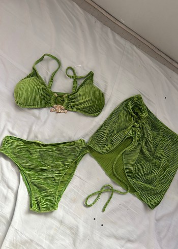 Yeşil Pileli Strappy Bikini Takımı