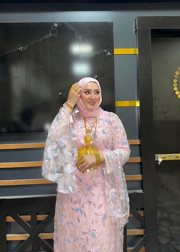 Pembe Boncuk İşlemeli Uzun Tesettür yöresel Abiye - Görsel 3