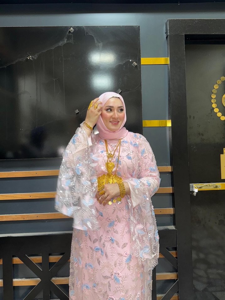 Pembe Boncuk İşlemeli Uzun Tesettür yöresel Abiye - Görsel 3
