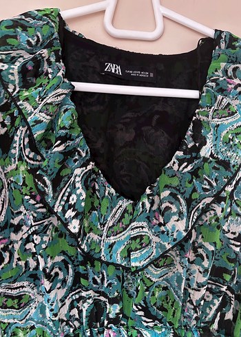 Zara - Desenli Fırfırlı Yeşil Elbise
