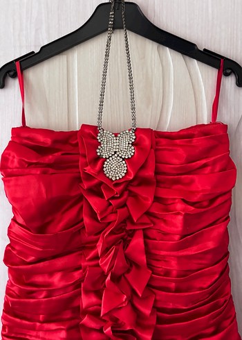 Kırmızı Askılı, Volanlı Abiye Elbise - Görsel 3