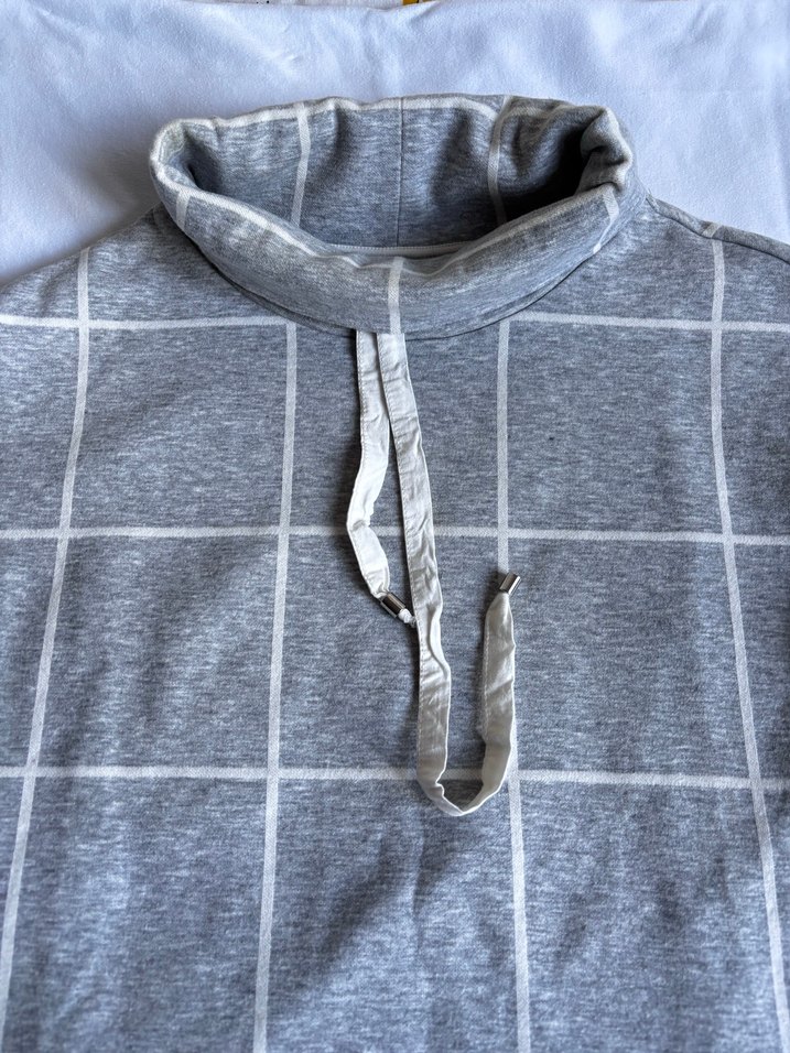 Gri Yüksek Yakalı Kadın Kazak - Görsel 4