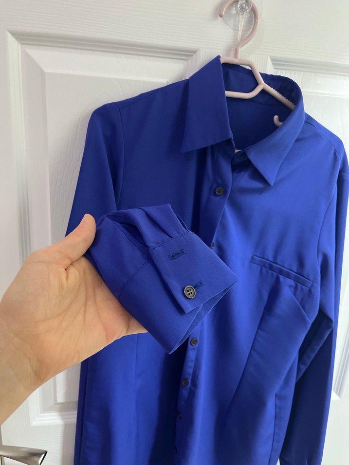 Düğmeli Mavi Uzun Kollu Kadın Gömlek - Görsel 2