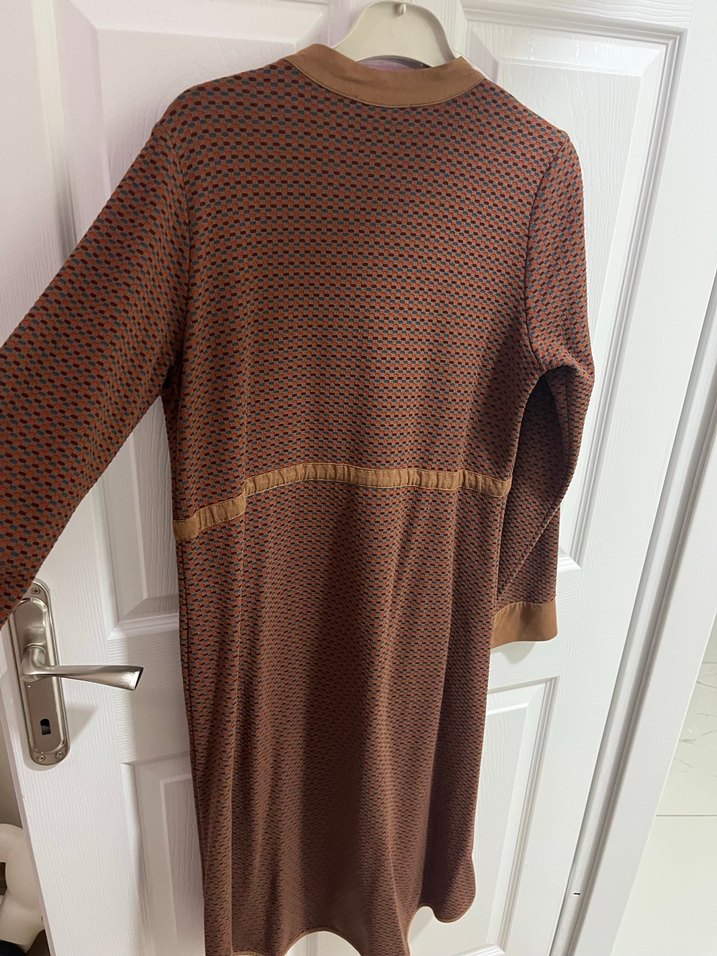 Uzun Kahverengi Fermuarlı Tunik - Görsel 4