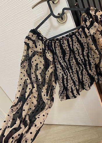 Uzun Kollu Zebra Desenli Straplez Bluz - Görsel 2