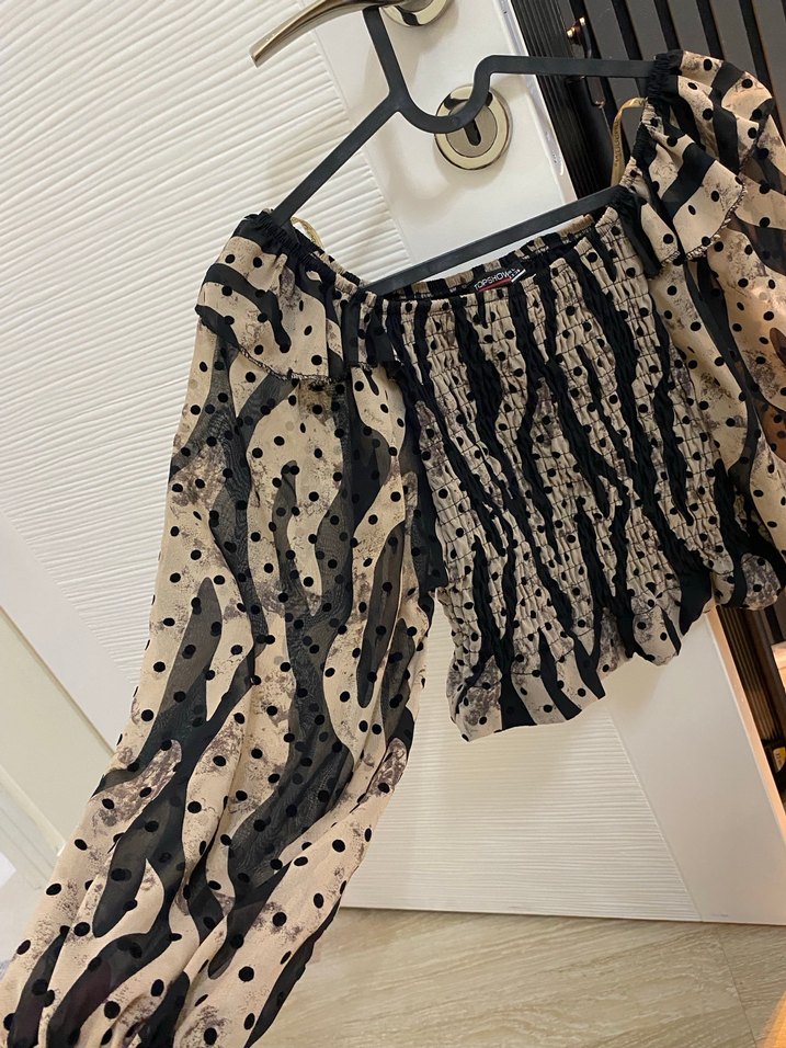 Uzun Kollu Zebra Desenli Straplez Bluz - Görsel 2