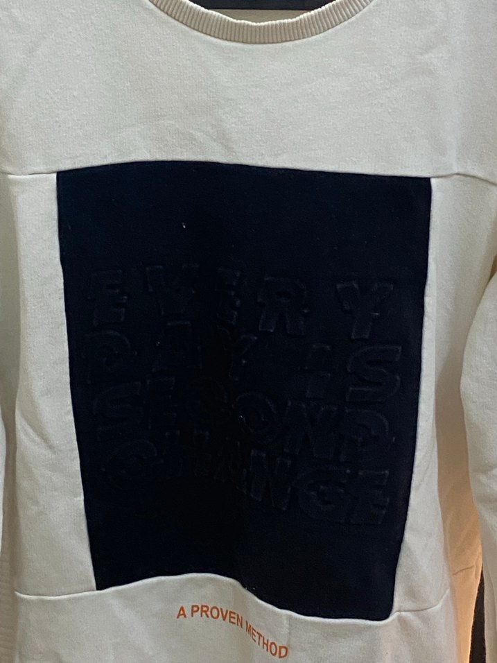 Erkek Beyaz Baskılı Uzun Kollu Sweatshirt - Görsel 3