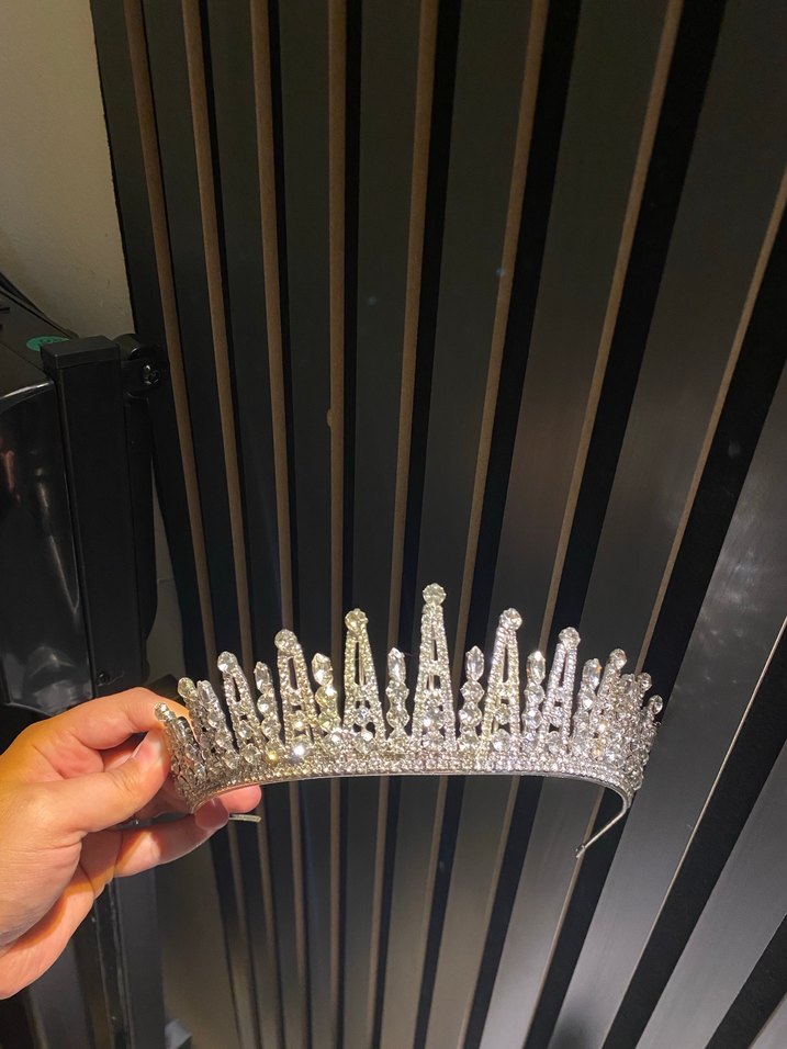 Beyaz Parlak Payetli Gelin Tacı - Görsel 2