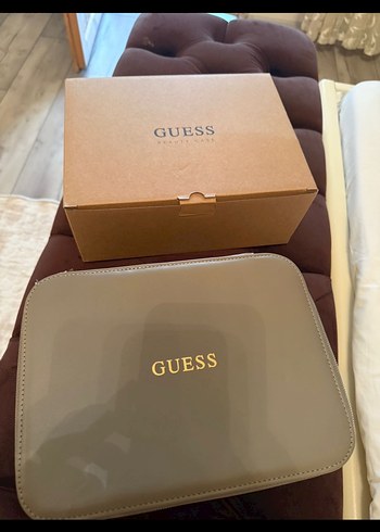 Guess Bej Kadın Makyaj Çantası