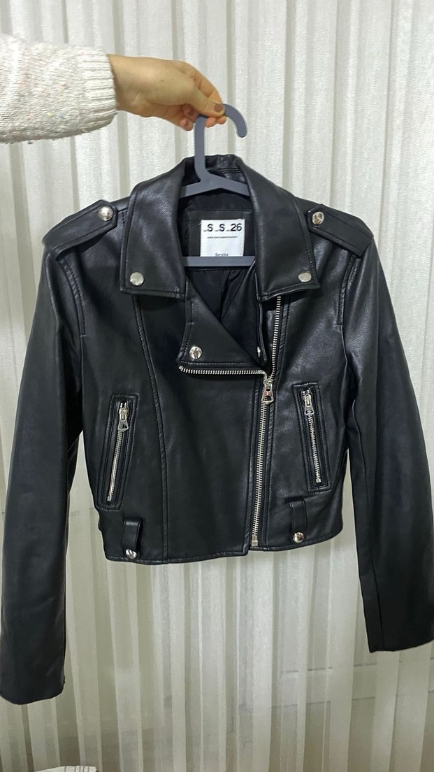 Bershka Siyah Parlak Biker Deri Ceket Kadın - Görsel 3