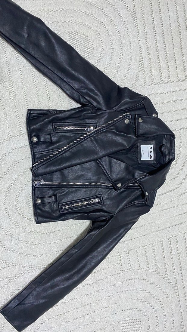 Bershka Siyah Parlak Biker Deri Ceket Kadın - Görsel 4