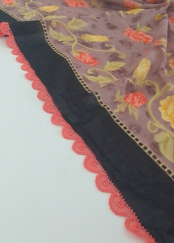 Çiçek Desenli Püsküllü Kadın Fular - Görsel 2