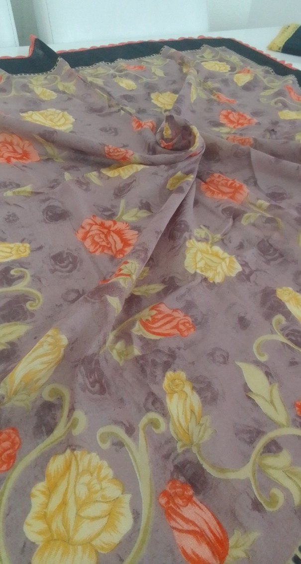 Çiçek Desenli Püsküllü Kadın Fular - Görsel 3