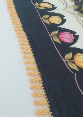 Çiçek Desenli Fırfırlı Kadın Şal - Görsel 4