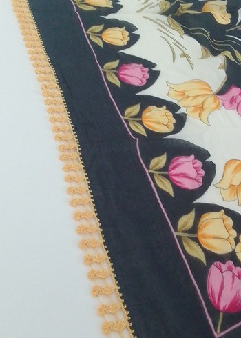 Çiçek Desenli Fırfırlı Kadın Şal - Görsel 2