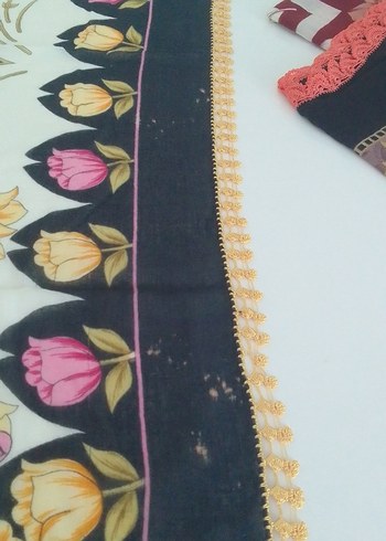 Çiçek Desenli Fırfırlı Kadın Şal - Görsel 5