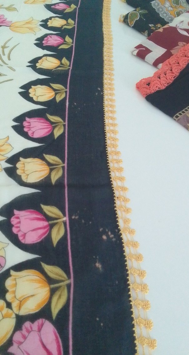 Çiçek Desenli Fırfırlı Kadın Şal - Görsel 5