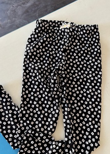 4-5 Yaş Koton Kız Çocuk Siyah Çiçekli Tayt - Görsel 2