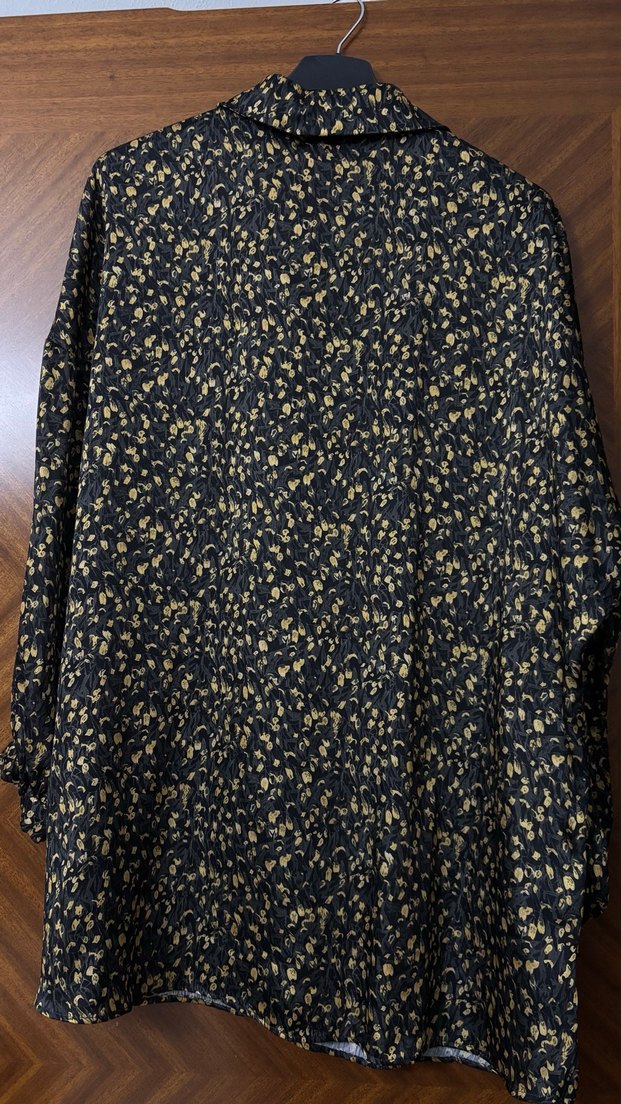 Desenli Siyah Kadın Gömlek - Görsel 3