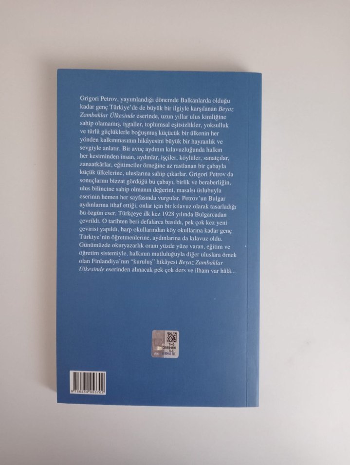 Beyaz Zambaklar Ülkesinde - Grigori Petrov - Görsel 2