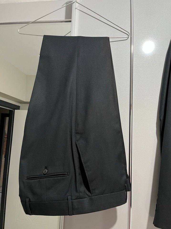 Düğmeli Siyah Erkek Ofis Takım Elbise - Görsel 3