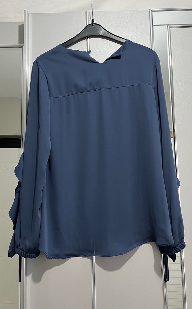 Kadın Mavi Uzun Kollu Fırfırlı Bluz - Görsel 2