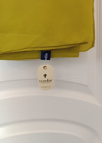 Pierre Cardin yeşil sarı tonlarında Şal