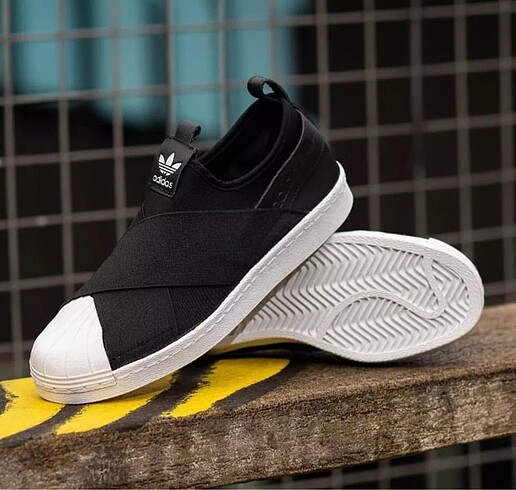 Adidas Slip on