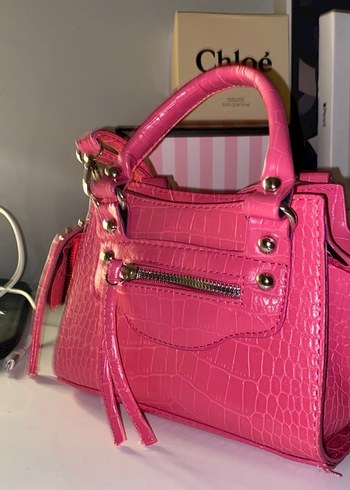 Pembe Çanta