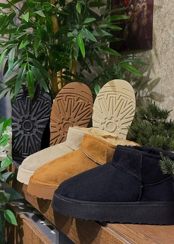 Ugg Kahverengi Süet Tüylü Kadın Dolgu Topuk Bot