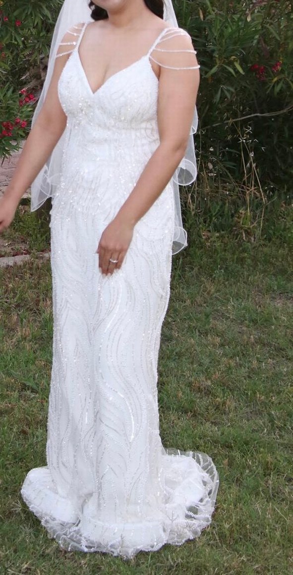 Beyaz V Yaka İp Askılı Uzun Balık Gelinlik ve duvakta hediyesi - Görsel 2