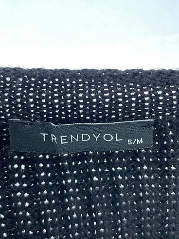 m Beden siyah Renk Trendyol & Milla Kazak / Triko %70 İndirimli.