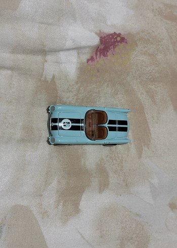 Hot wheels Oyuncak Araba sadece bir yerinde boya silinik - Görsel 2