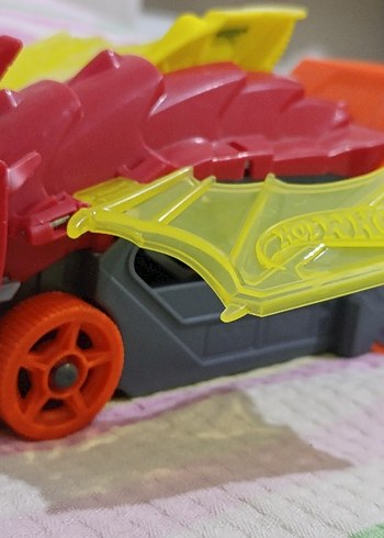hot wheels ejderha