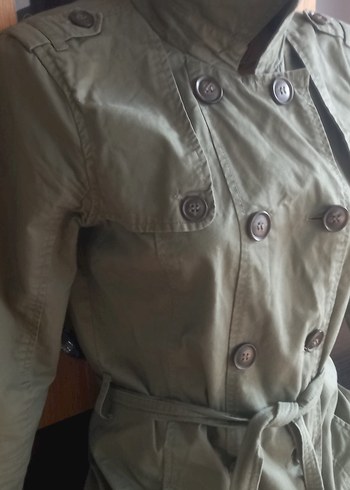 Düğmeli Yeşil Kadın Trençkot