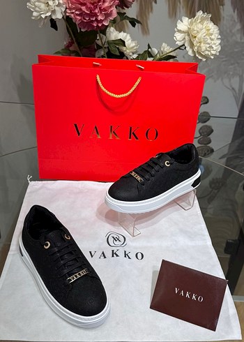 Vakko Siyah Spor Ayakkabı